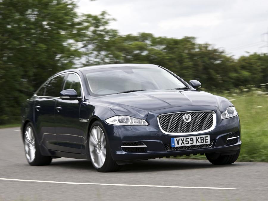  Jaguar XJL 2010 года  (UK) (фото 1 из 31)